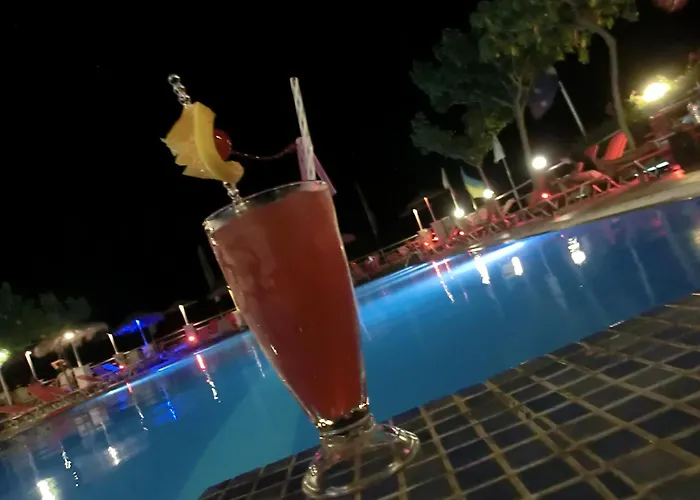 Santorini Camping & Hostel