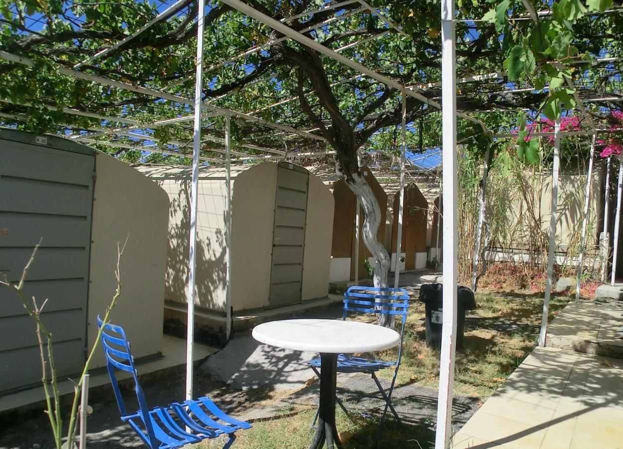 Santorini Camping&hostel Ostello *