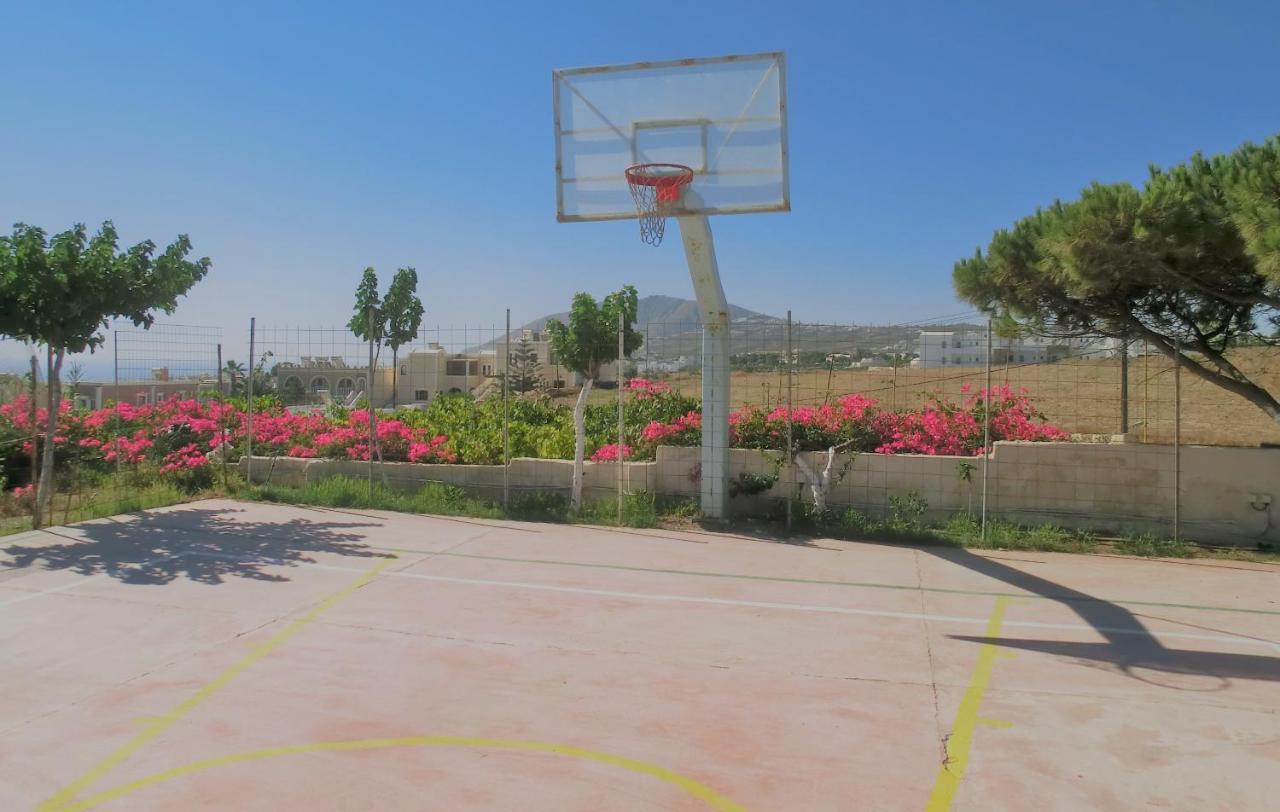 Ostello Santorini Camping&hostel
