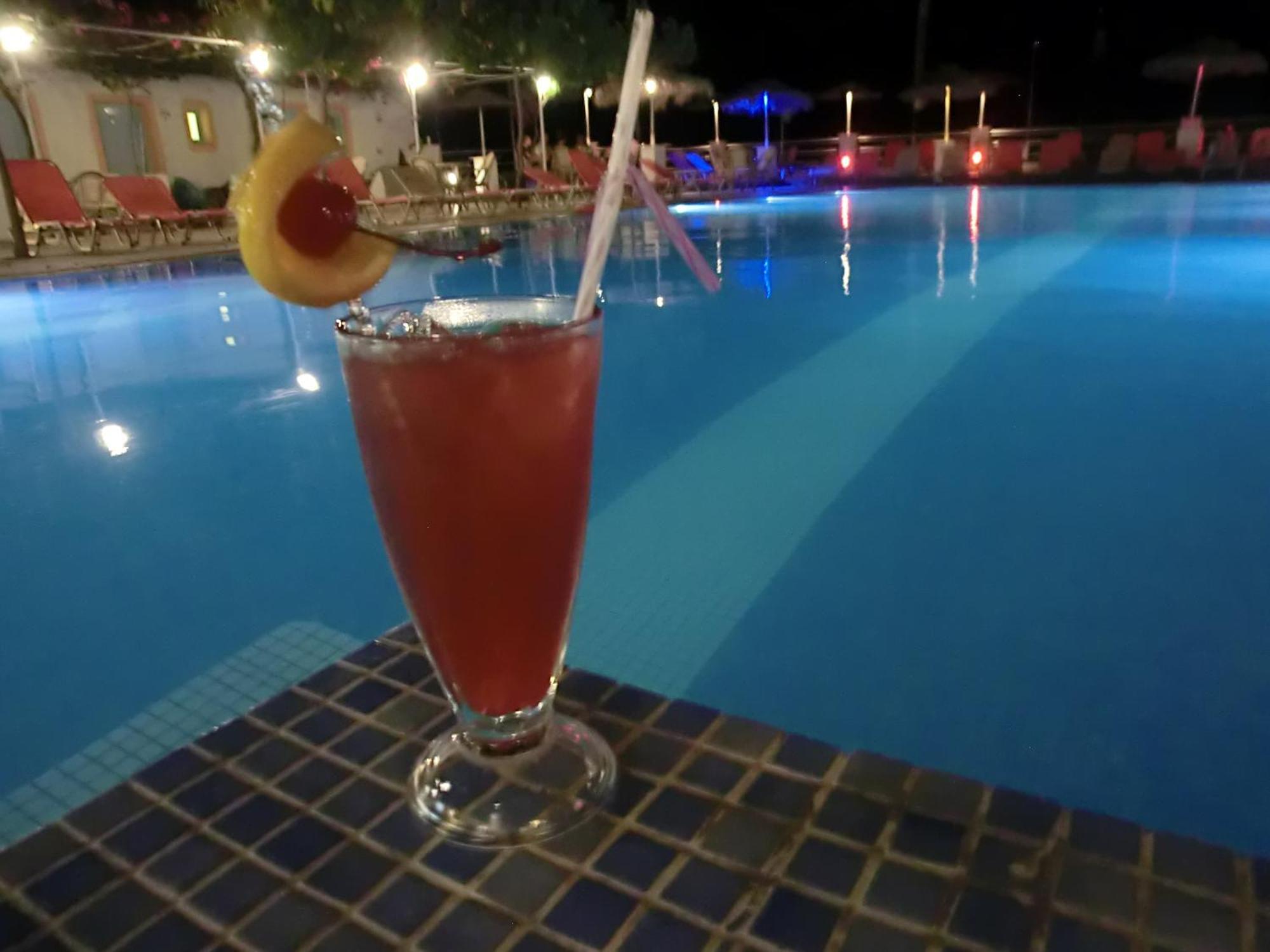 Santorini Camping&hostel Fira (Santorini)